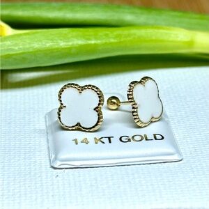 Solid Yellow Gold 14k Clover Earring available in white and black.